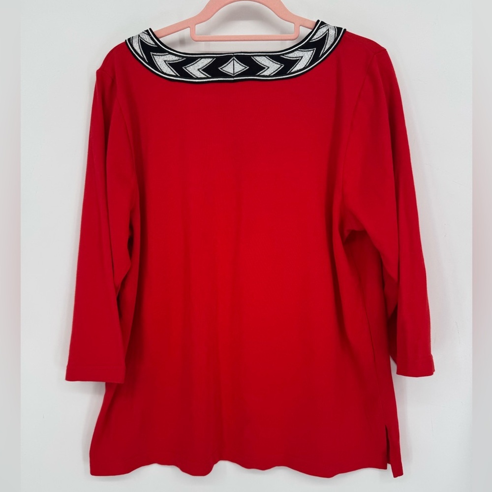 Bob Mackie Wearable Art Women's Red Tunic with Black & White Accents Size Large - Picture 2 of 5
